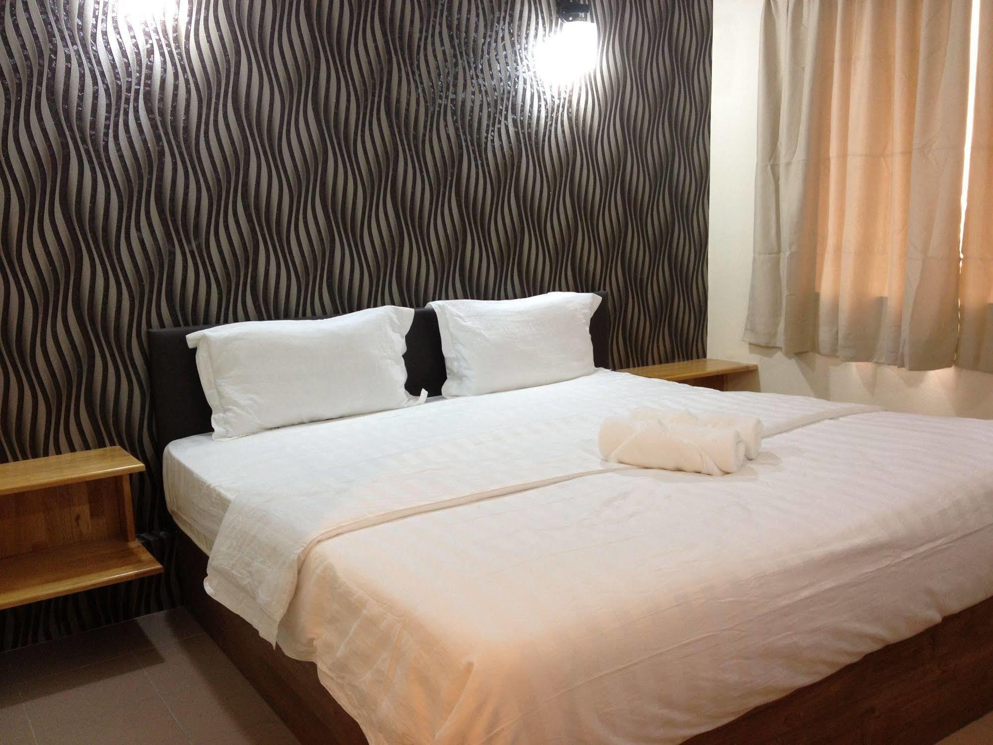 Oyo 982 Hotel Sk Kajang Dış mekan fotoğraf