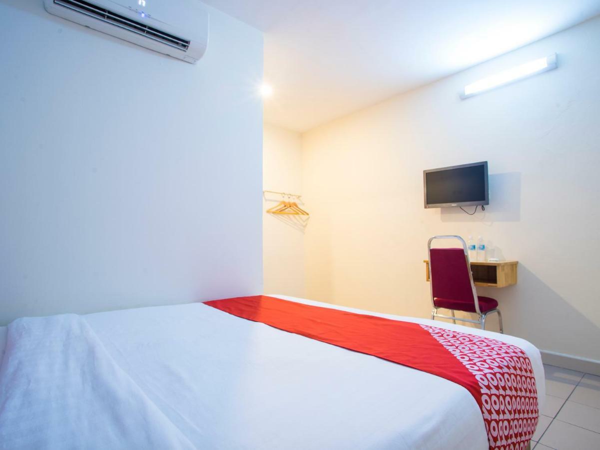 Oyo 982 Hotel Sk Kajang Dış mekan fotoğraf