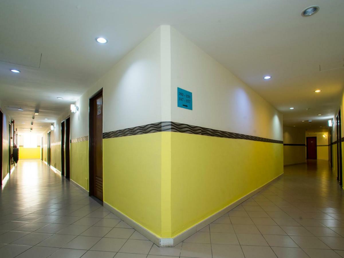 Oyo 982 Hotel Sk Kajang Dış mekan fotoğraf